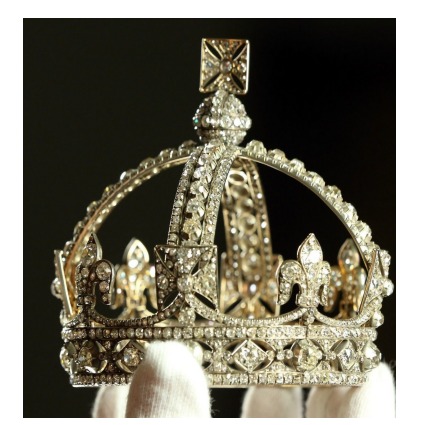 库里南钻石制作的皇冠